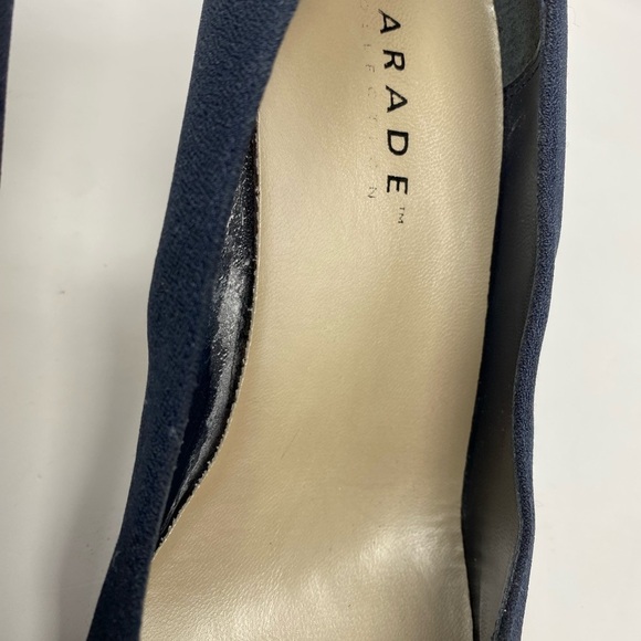 Women’s Navy Blue Heels Size 10M - Picture 5 of 10